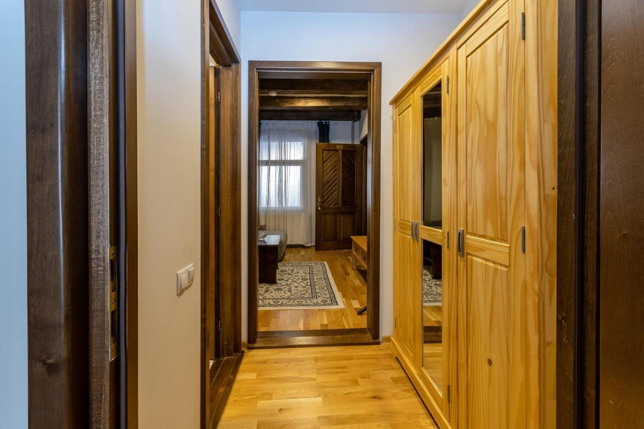 Wood House Republicii Ξενοδοχείο Μπρασόβ Εξωτερικό φωτογραφία