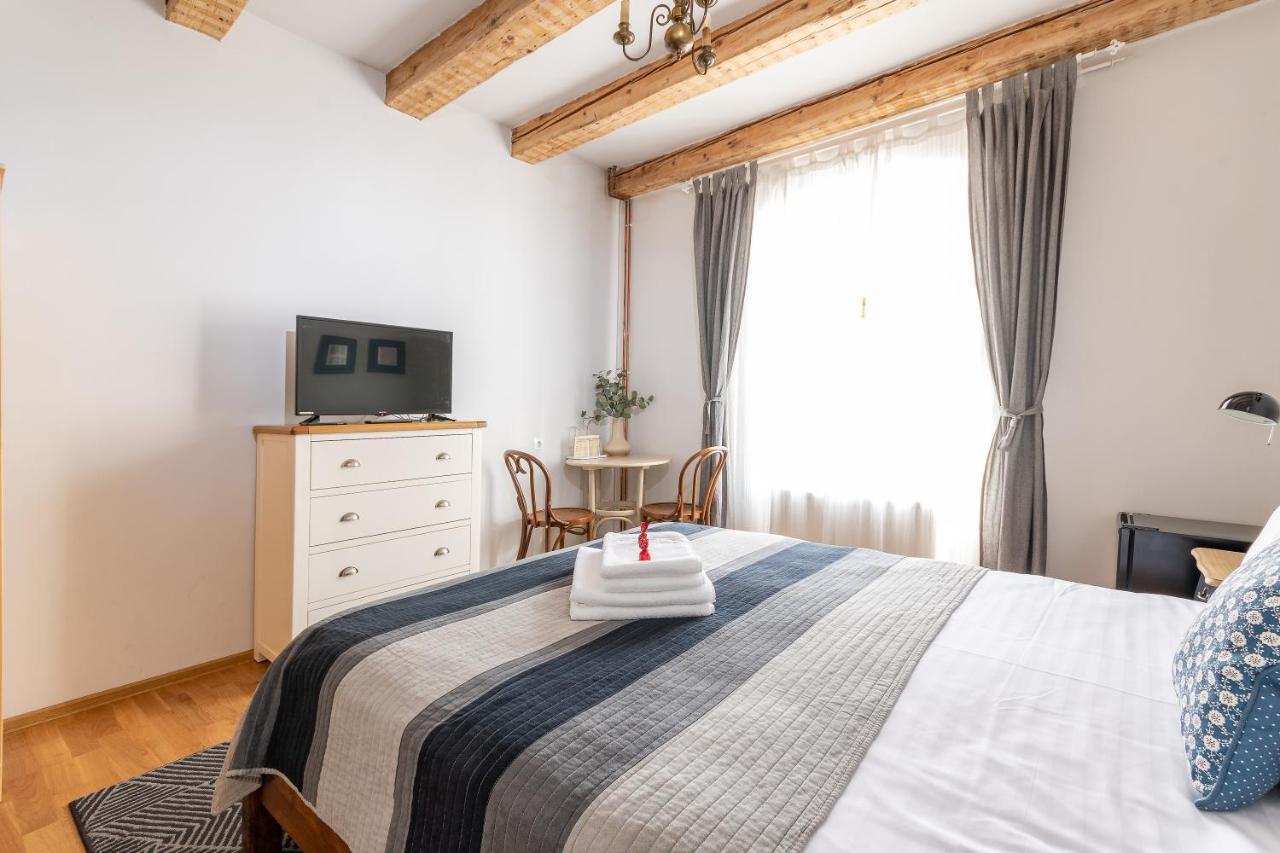 Wood House Republicii Ξενοδοχείο Μπρασόβ Εξωτερικό φωτογραφία