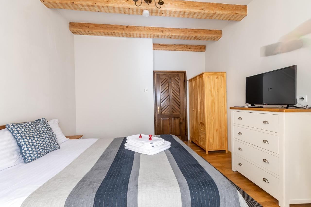 Wood House Republicii Ξενοδοχείο Μπρασόβ Εξωτερικό φωτογραφία