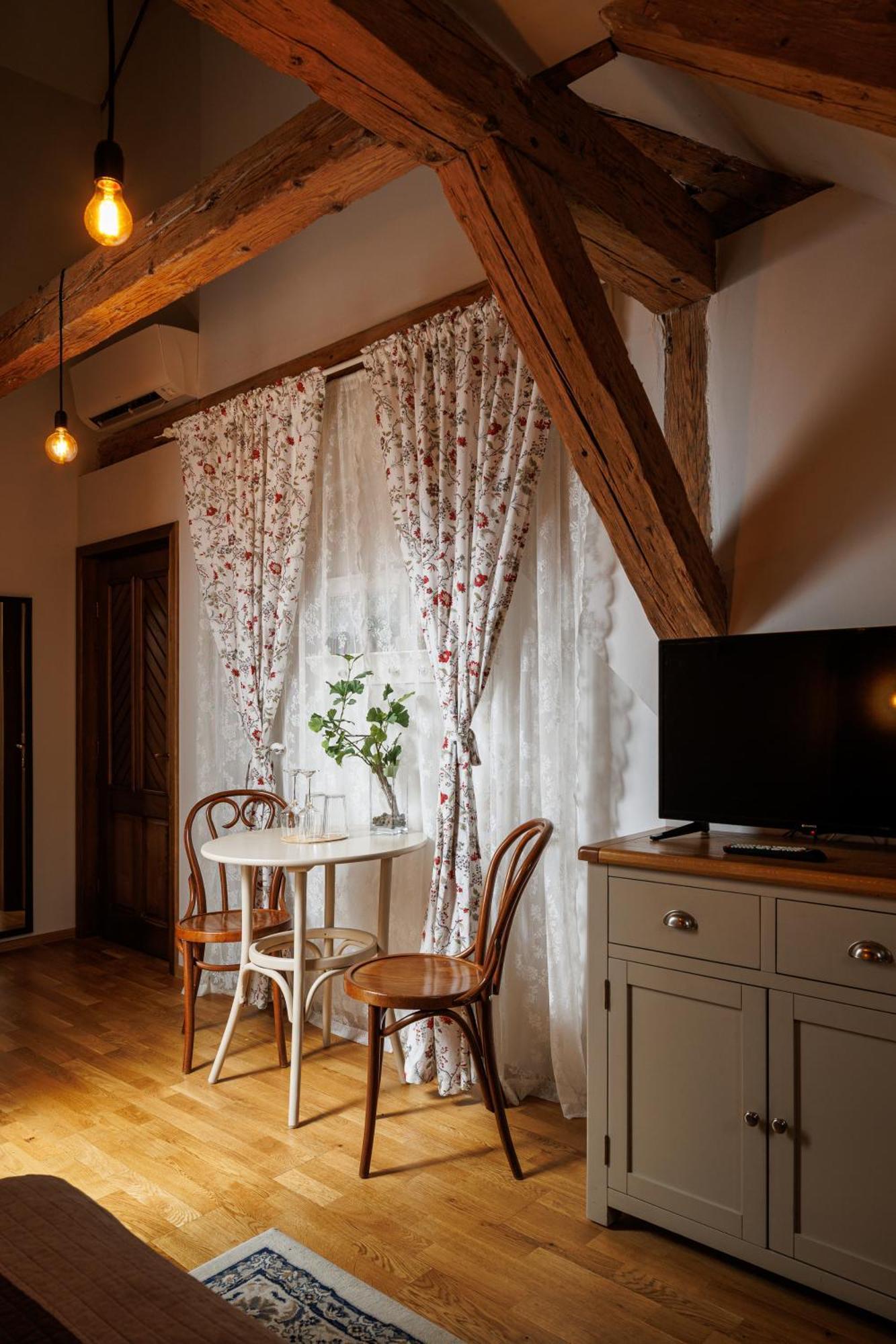 Wood House Republicii Ξενοδοχείο Μπρασόβ Εξωτερικό φωτογραφία