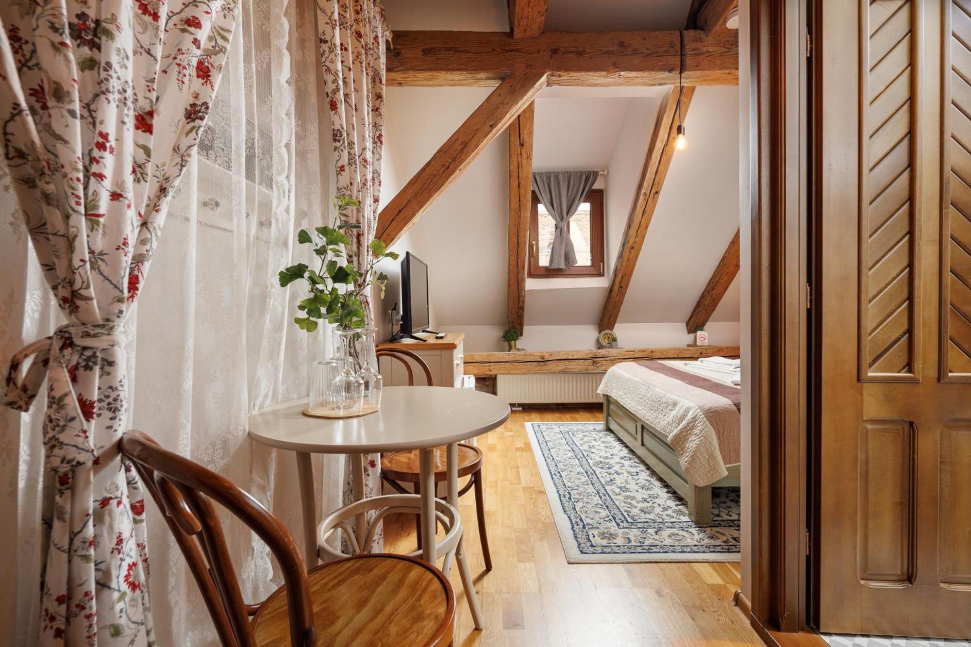 Wood House Republicii Ξενοδοχείο Μπρασόβ Εξωτερικό φωτογραφία