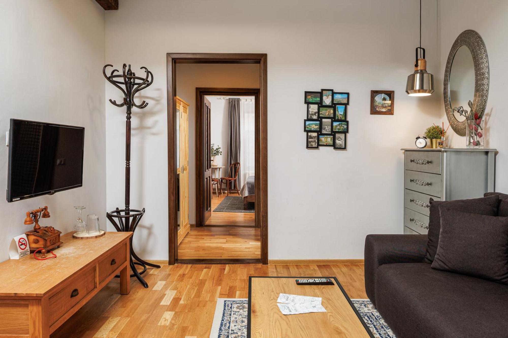 Wood House Republicii Ξενοδοχείο Μπρασόβ Εξωτερικό φωτογραφία